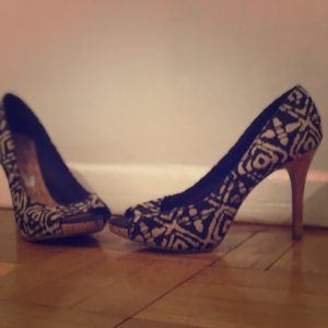 Tribal shoes